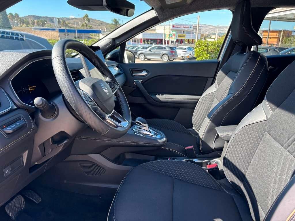 Renault Symbioz Full Hybrid E-Tech 145 CV Iconic 2025/ KM 24.000 IVA ESPOSTA Tua a solo 255 Euro al mese