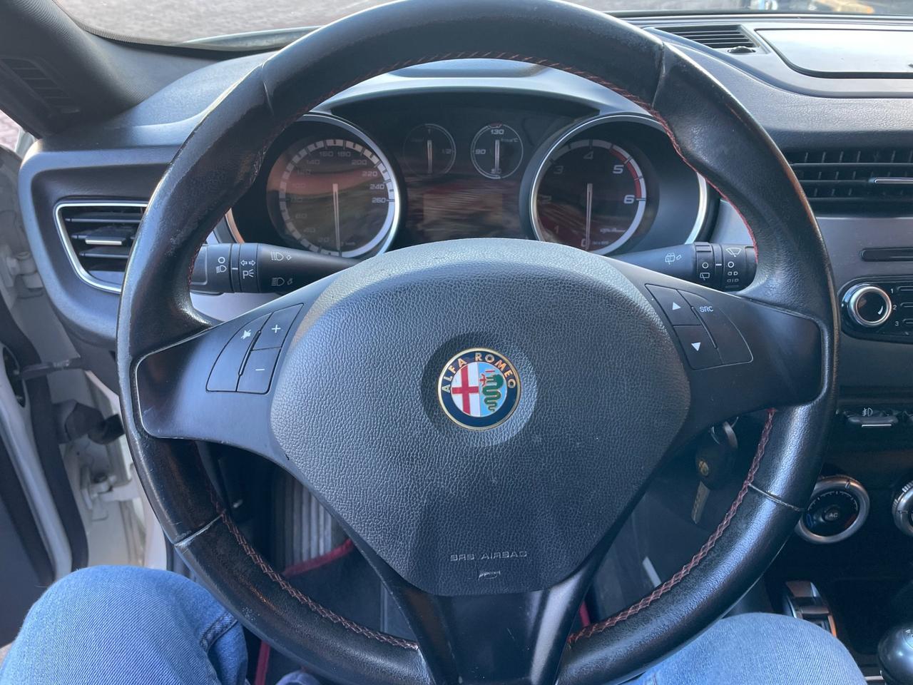 Alfa Romeo Giulietta 1.6 JTDm-2 105 CV Distinctive