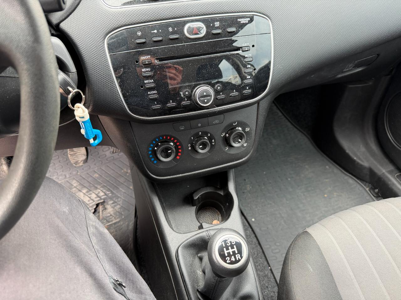 FIAT PUNTO ANNO 2017 1.3 MJT 95 CV *SINISTRATA