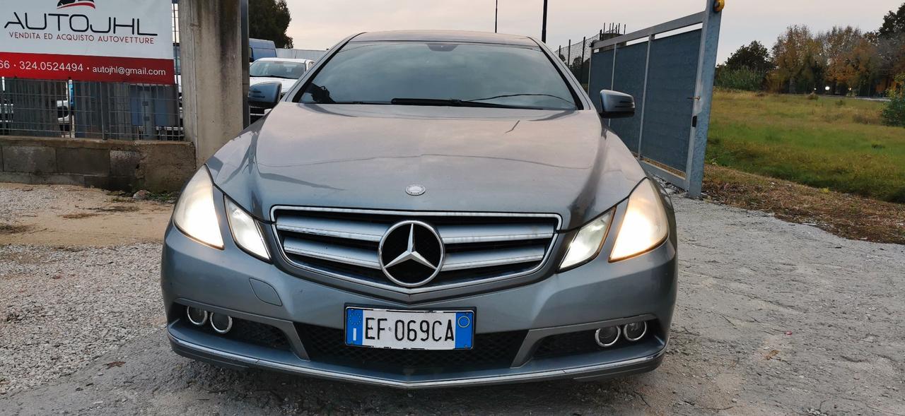 Mercedes-benz E 220 CDI Coupé BlueEFFICIENCY Executive