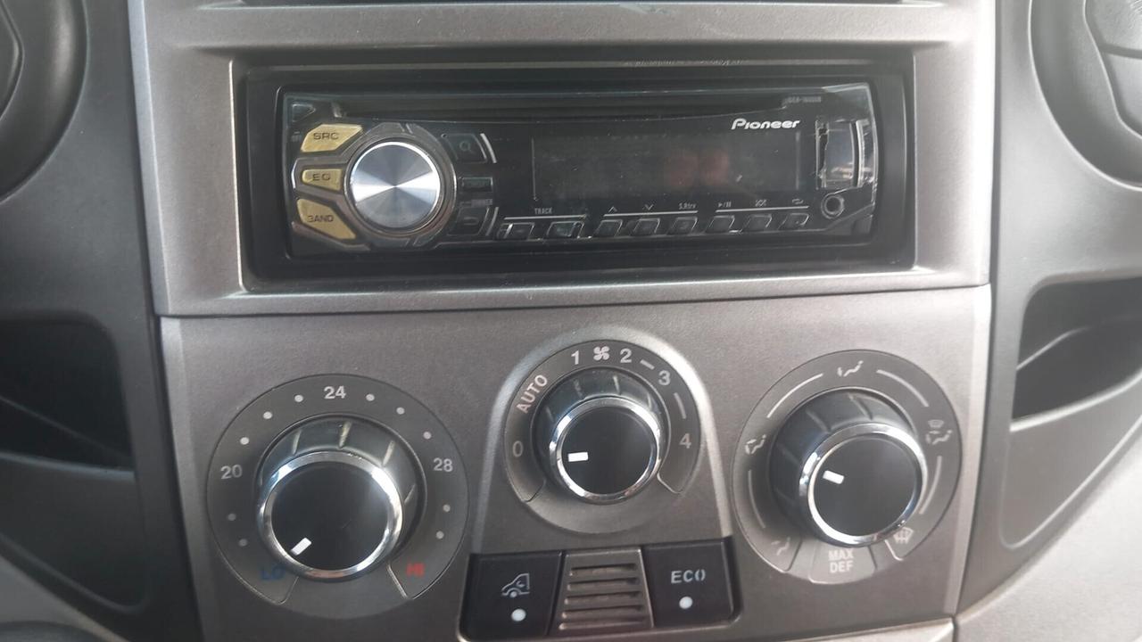 Iveco Daily 35C15D 2.3 HPT doppia cabina 7 posti trilaterale