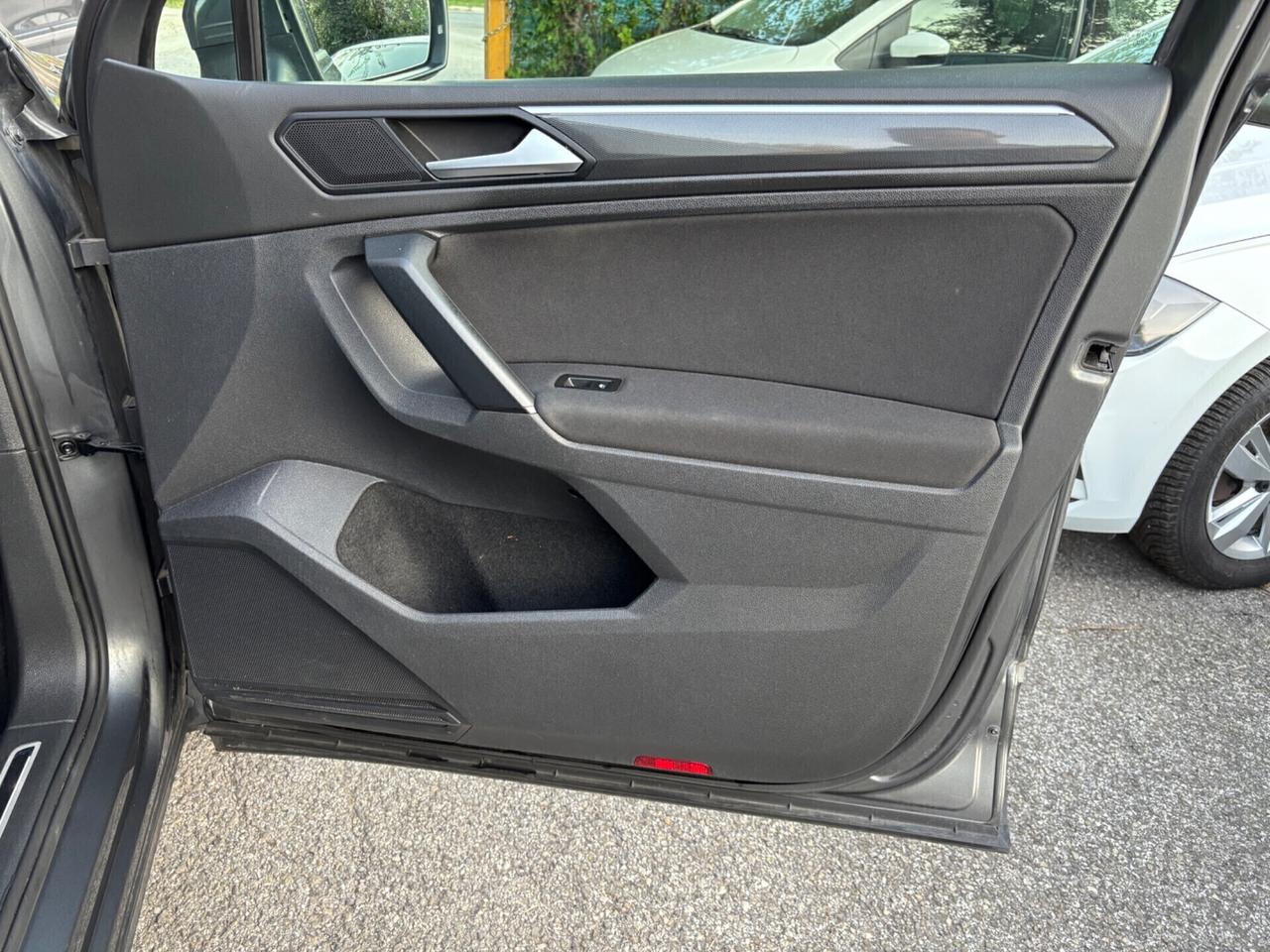 Volkswagen Tiguan 1.6 TDI ok neopatentati