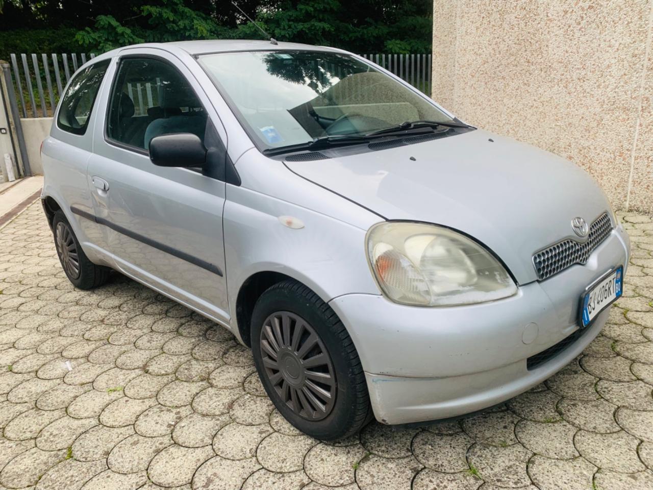 Toyota Yaris 1,0 benzina