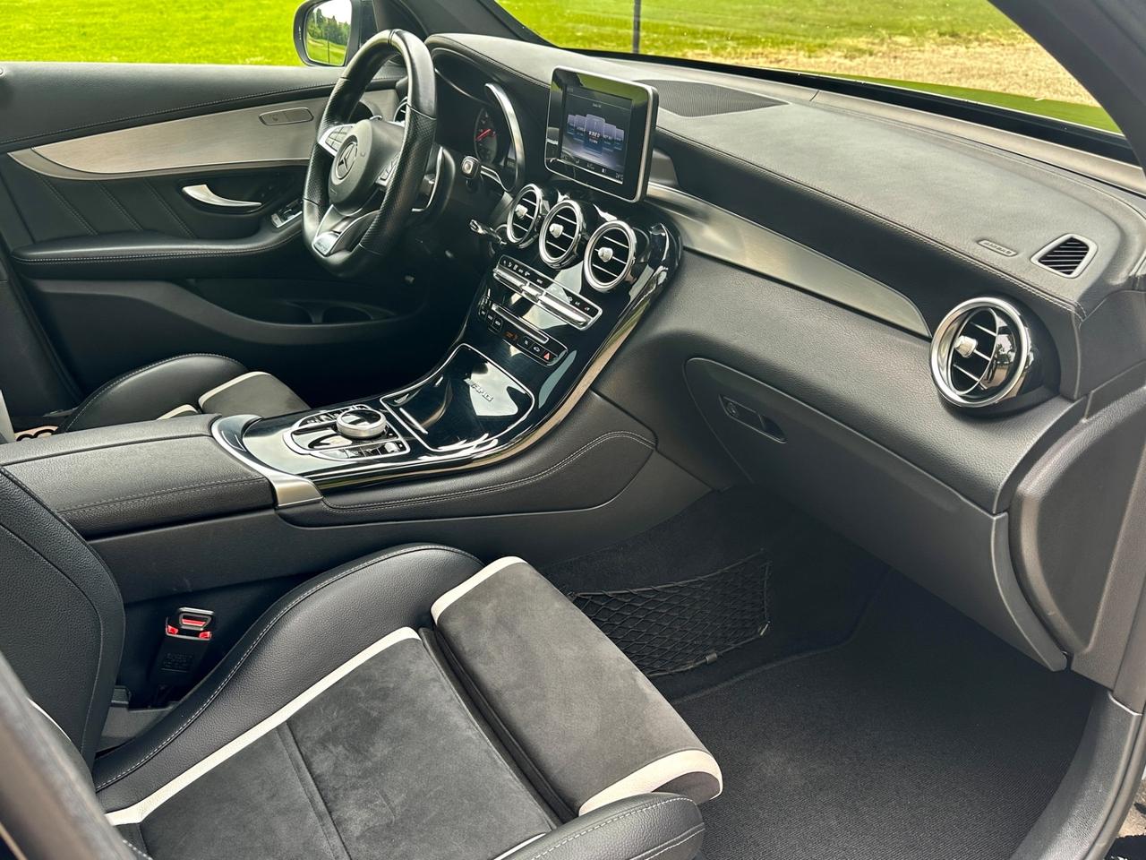 Mercedes-benz GLC 63 AMG V8 PERFORMANTE