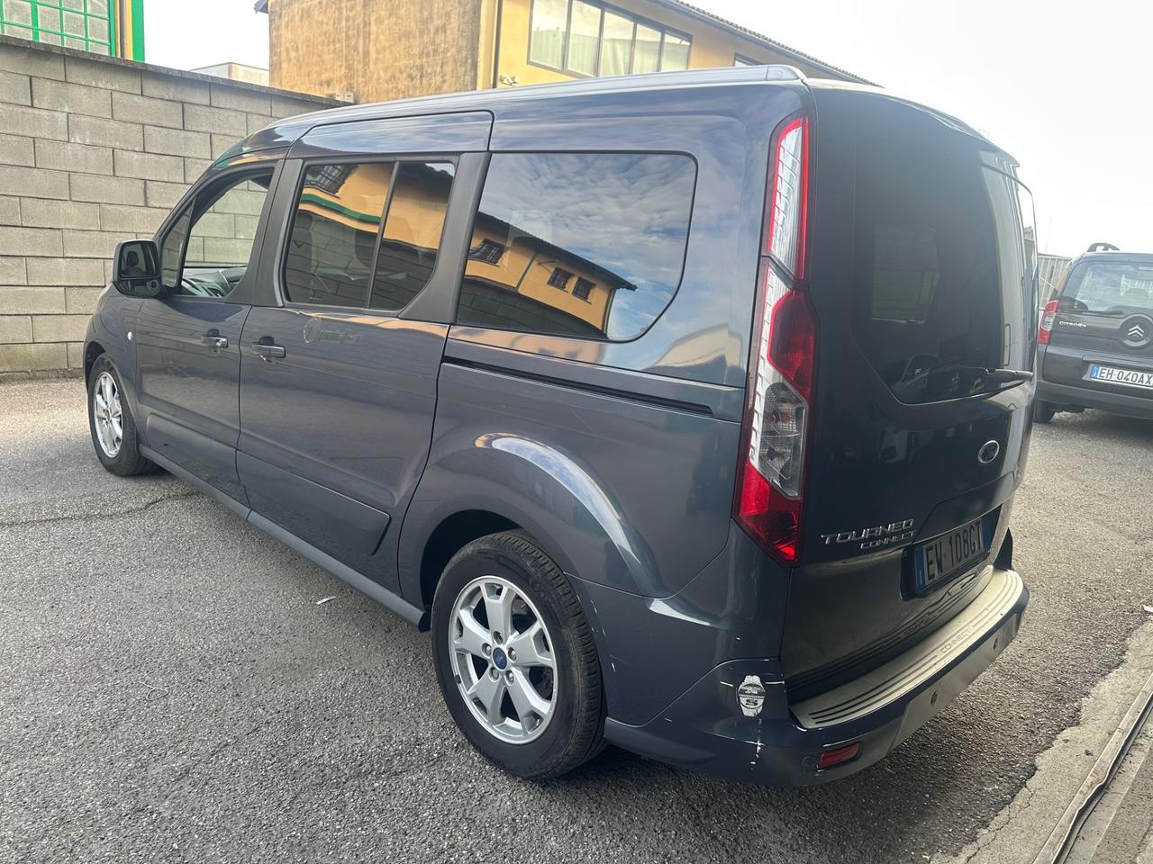 Ford Tourneo Connect 7 POSTI