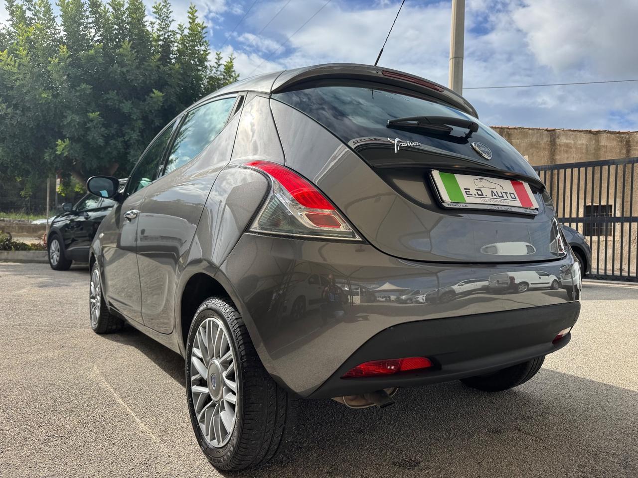 Lancia Ypsilon 1.3 MJT 16V 95 CV ECCELLENTI CONDIZIONI