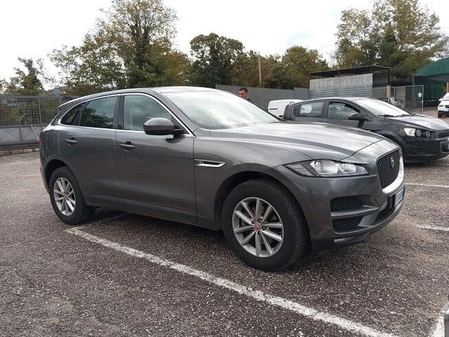 Jaguar F-Pace 2.0 D 180 CV AWD Pure