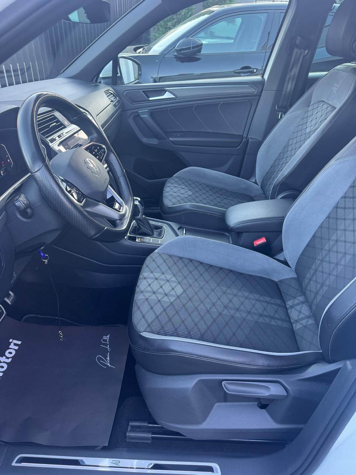 Volkswagen Tiguan 2.0 TDI 150 CV SCR DSG R-Line