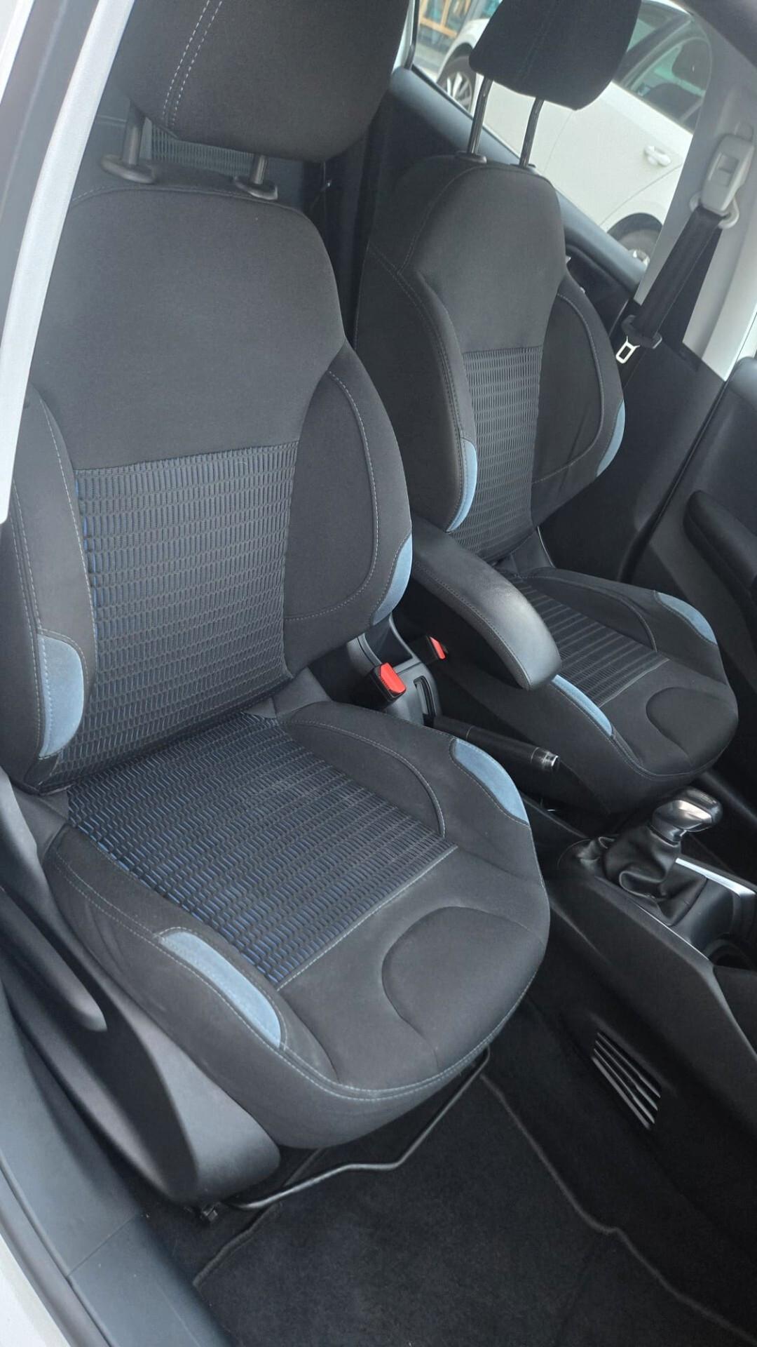 Peugeot 208 PureTech 82 5 porte Allure Neopatentati