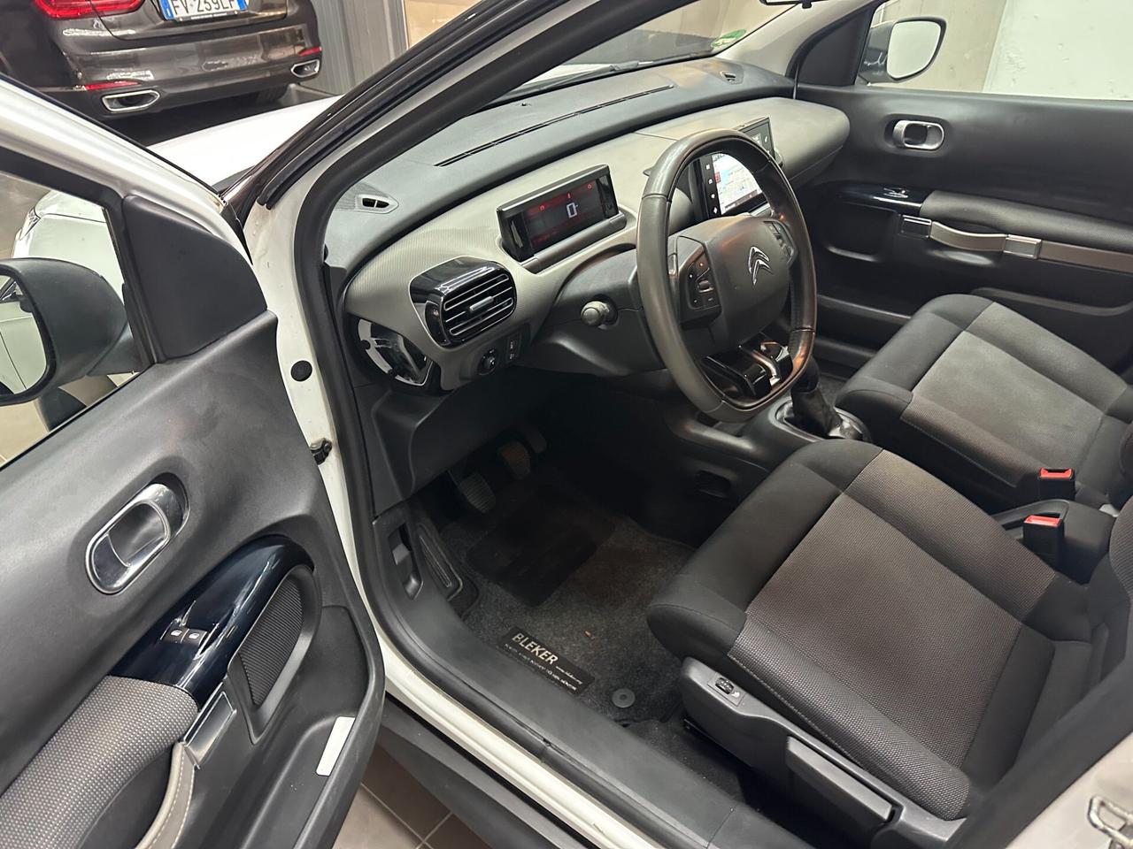 Citroen C4 Cactus BlueHDi 100 Shine