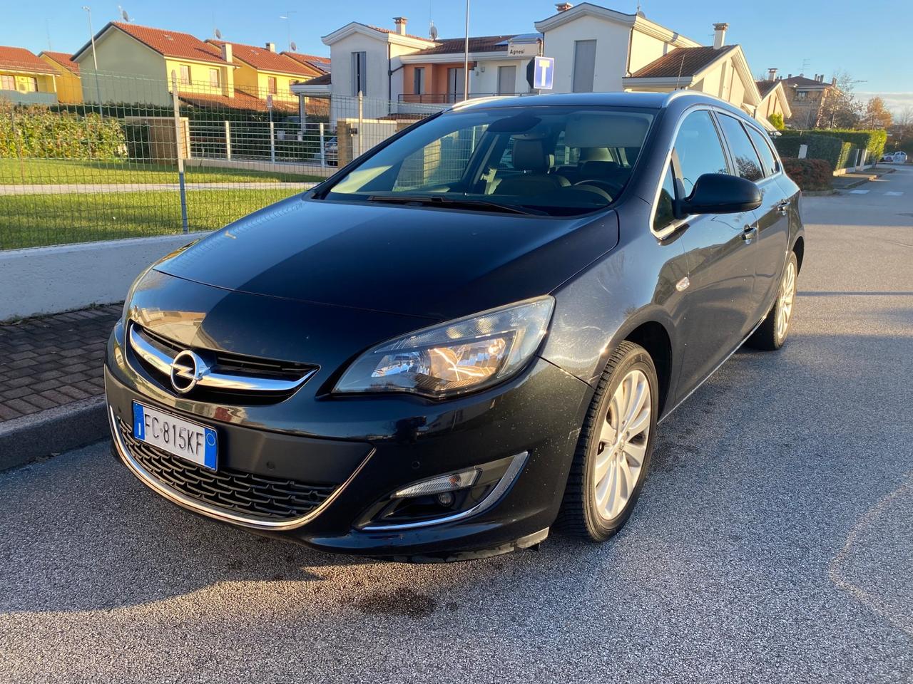 Opel Astra 1.4 Turbo 140CV 4 porte GPL Tech Advance