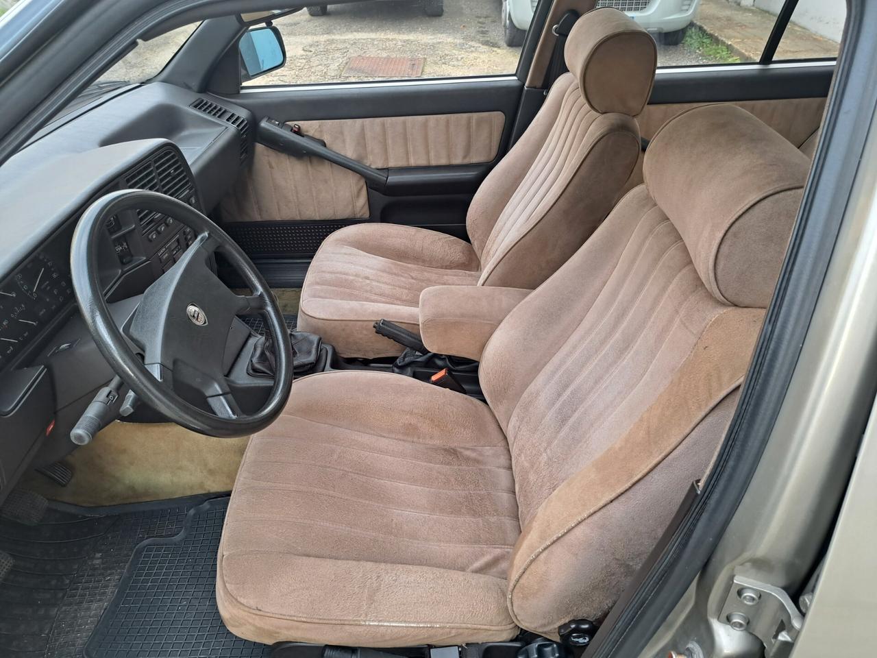 Lancia Thema 2.0 i.e. turbo prima serie 166 cv ASI