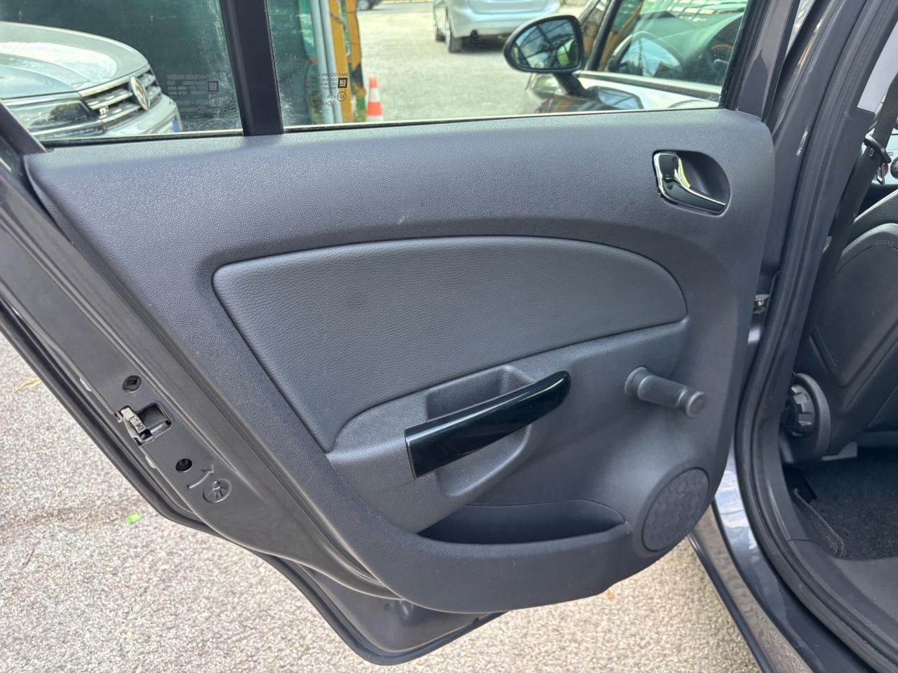 Opel Corsa 1.2 5 porte GPL OK NEOPATENTATI