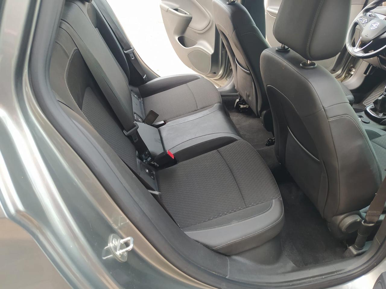 Opel Astra 1.6 CDTi 110CV Start&Stop Sports Tourer Innovation Neopatentati