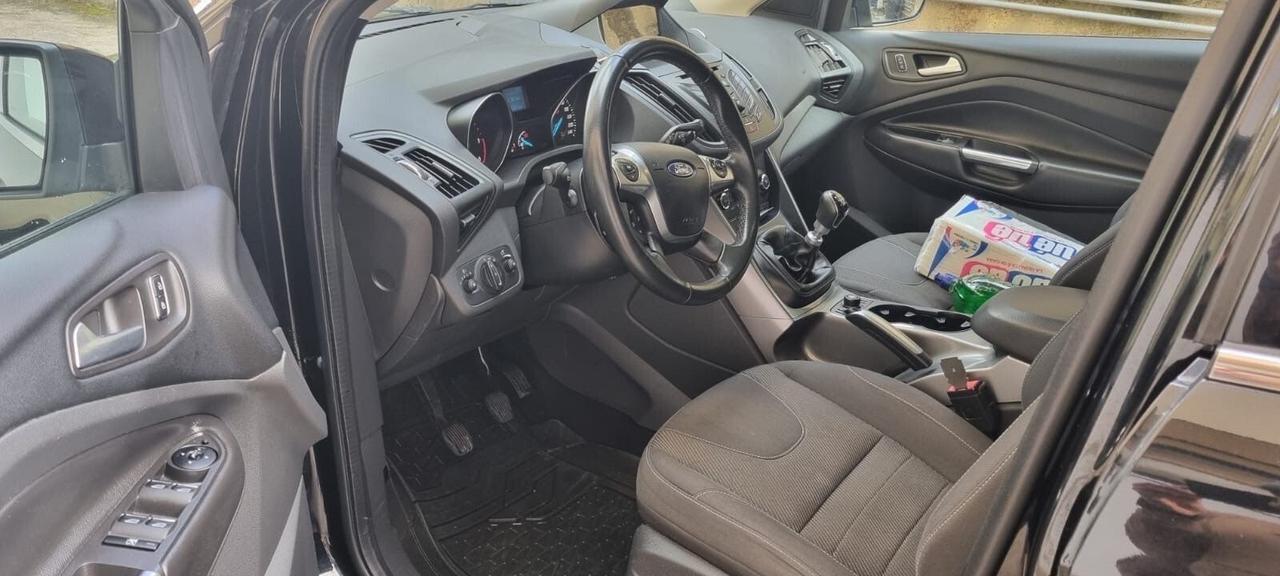 Ford Kuga 2.0 TDCI 115 CV 2WD Titanium