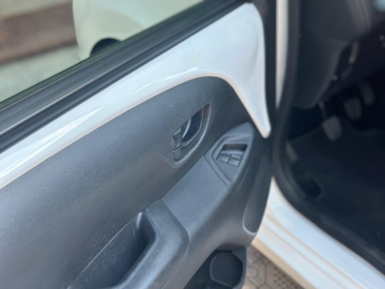 Toyota Aygo Connect 1.0 VVT-i 72 CV 5 porte x-play