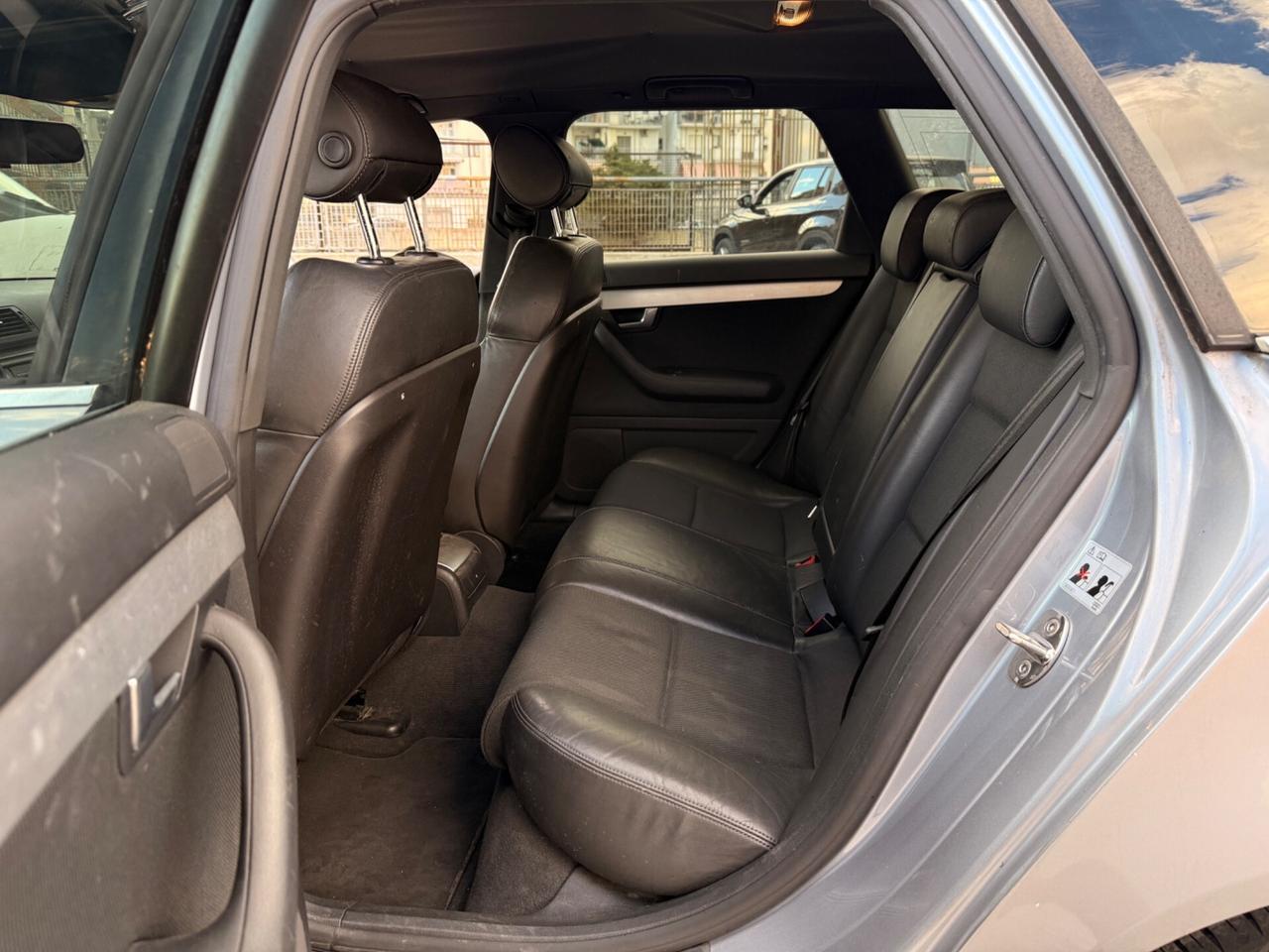 Audi A4 Restyling 2.0/170CV TDI Avant Sline km170