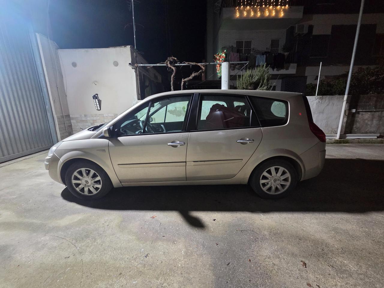Renault Scenic Grand Scénic 1.5 dCi/105CV Dynamique