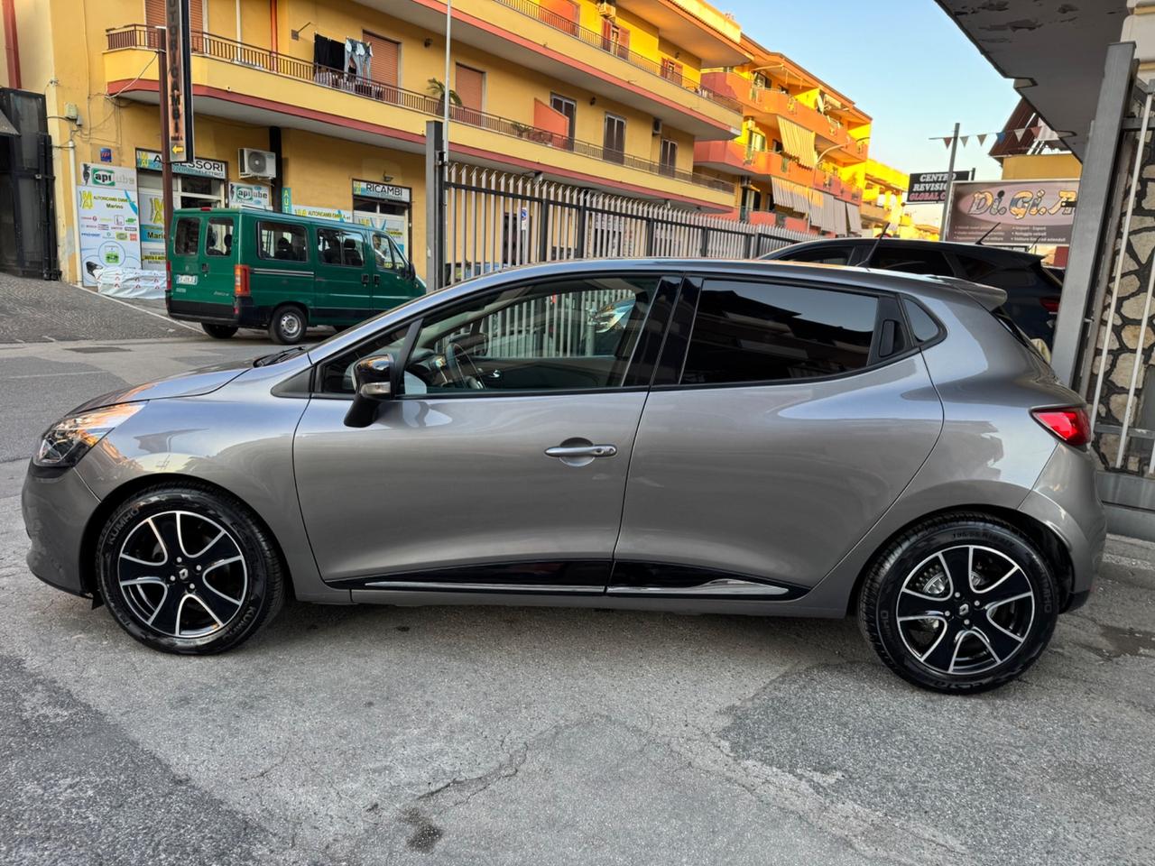 Renault Clio dCi 8V 90 CV Start&Stop 5 porte Energy Duel2