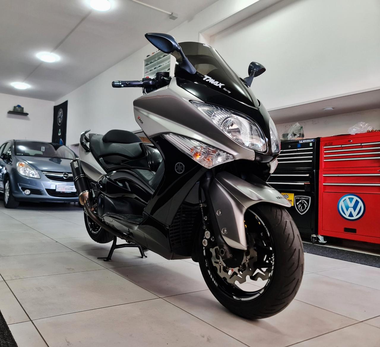 Yamaha T Max 500 con accessori tagli.