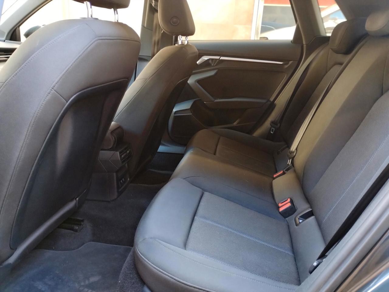 Audi A3 SPB 30 TDI Business Advanced
