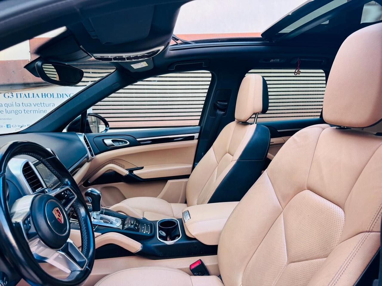 Porsche Cayenne 3.0 Diesel 250CV TETTO PASM