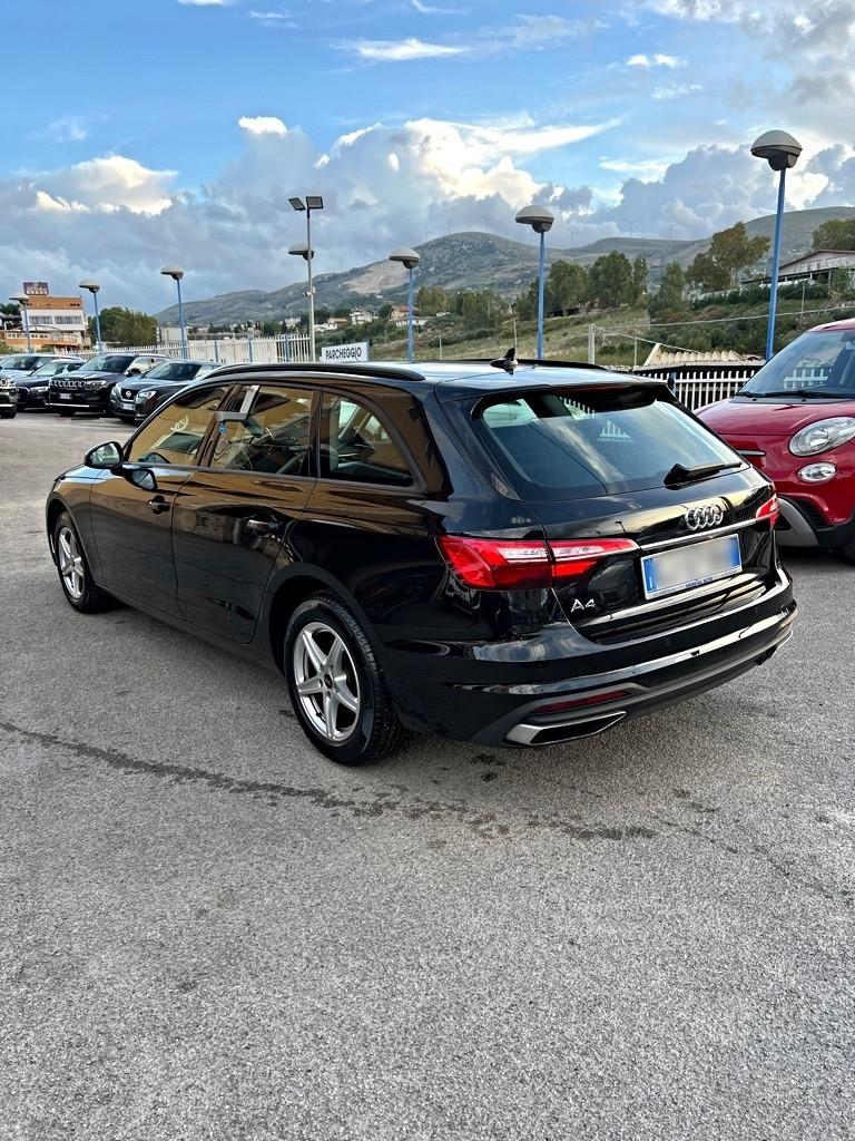 Audi A4 Avant 2.0TDI 136 CV S tronic 2022