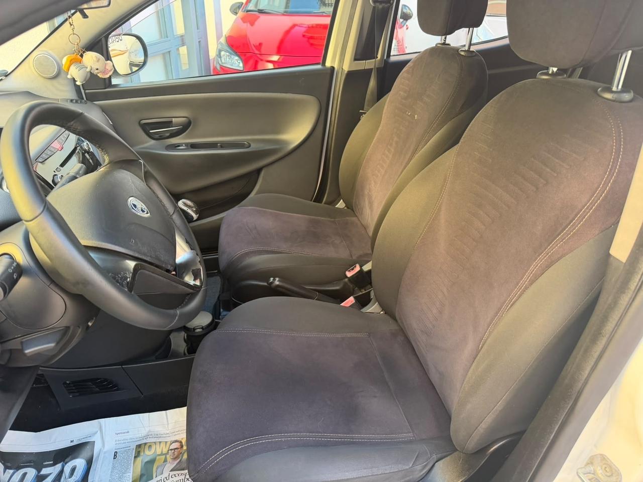 Lancia Ypsilon 1.2 69 CV 5 porte GPL Ecochic Platinum