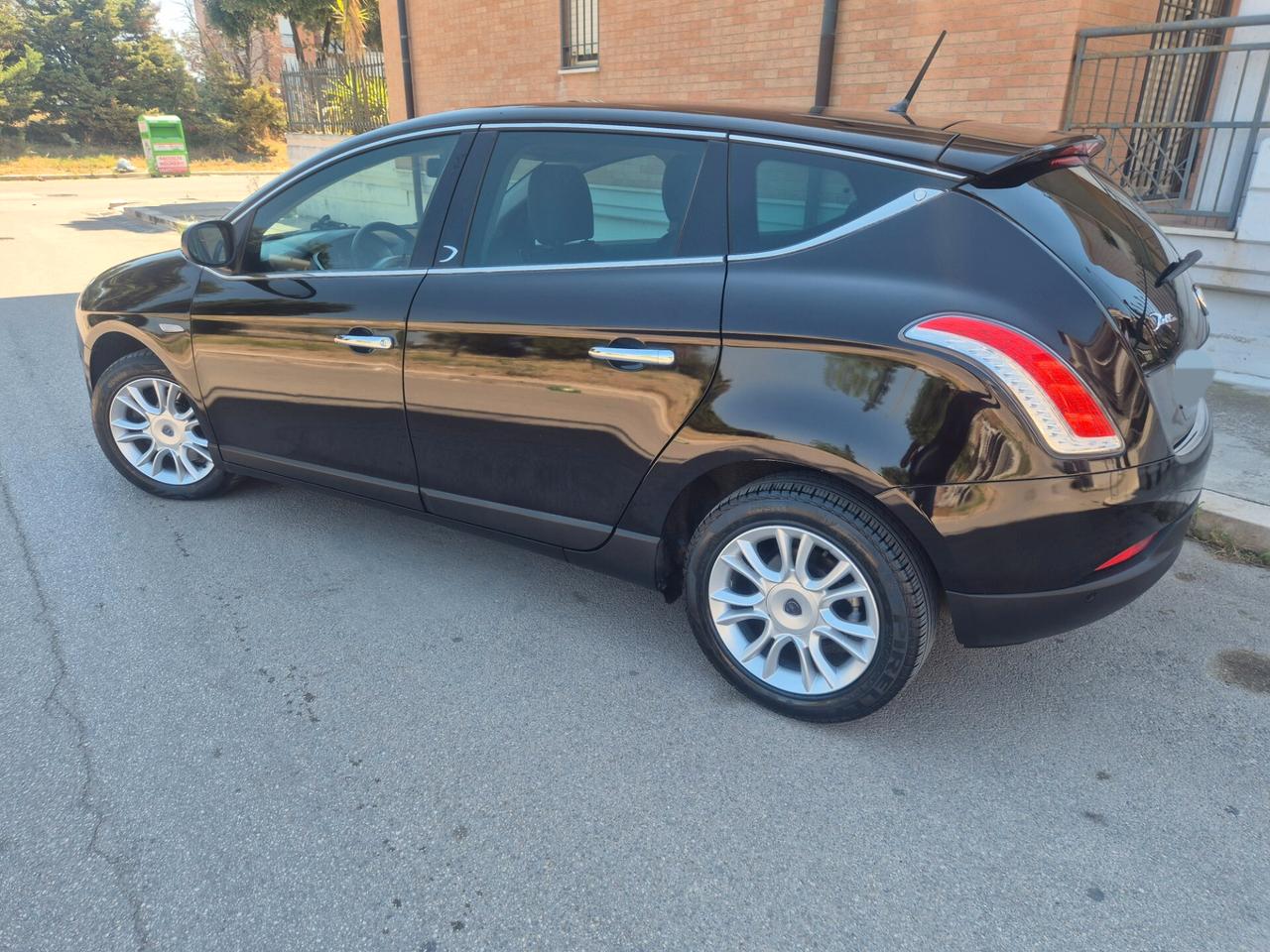 Lancia delta 2.0 multijet 165cv gold anno 2011