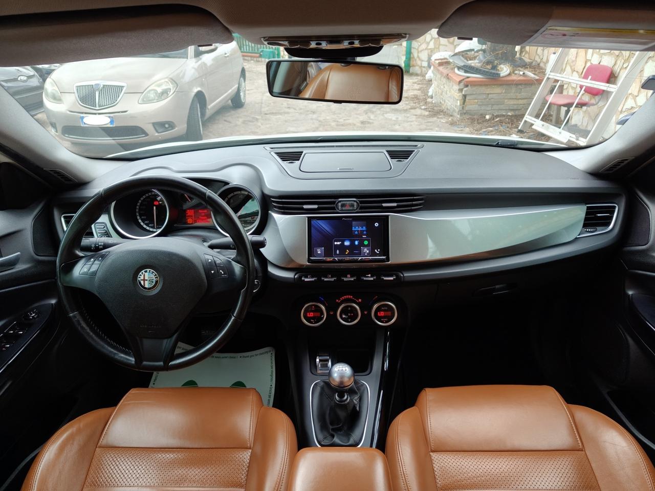Alfa Romeo Giulietta 1.6 JTDm-2 105 CV Exclusive