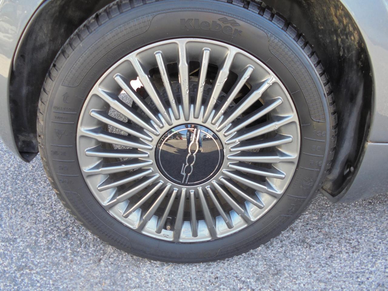 Fiat 500 500e Berlina 42 kWh Icon