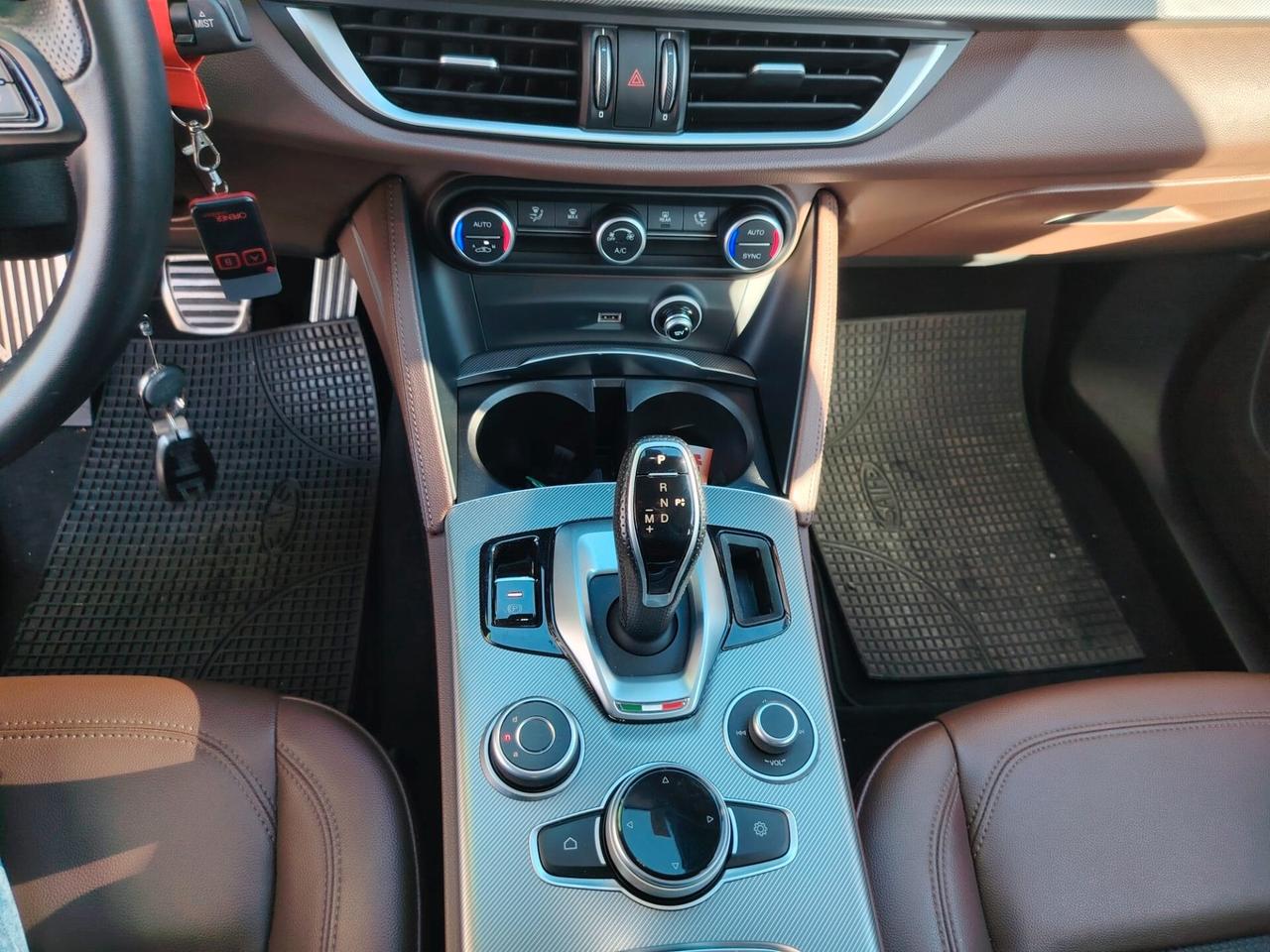 Alfa Romeo Stelvio 2.2 Turbodiesel 190 CV AT8 RWD Sprint