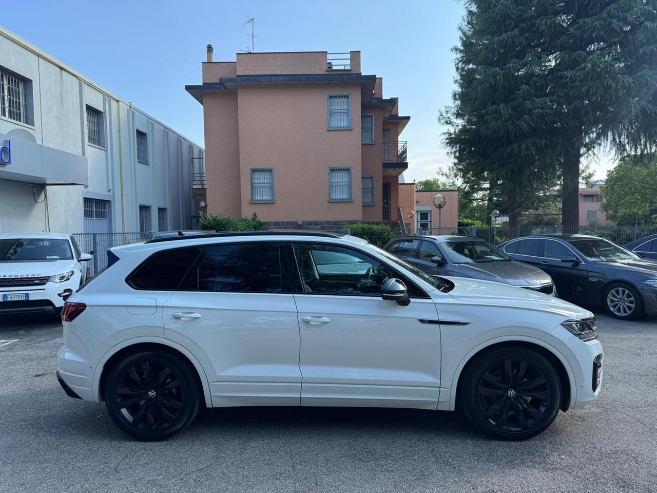 Volkswagen Touareg 3.0 V6 TDI SCR R-LINE