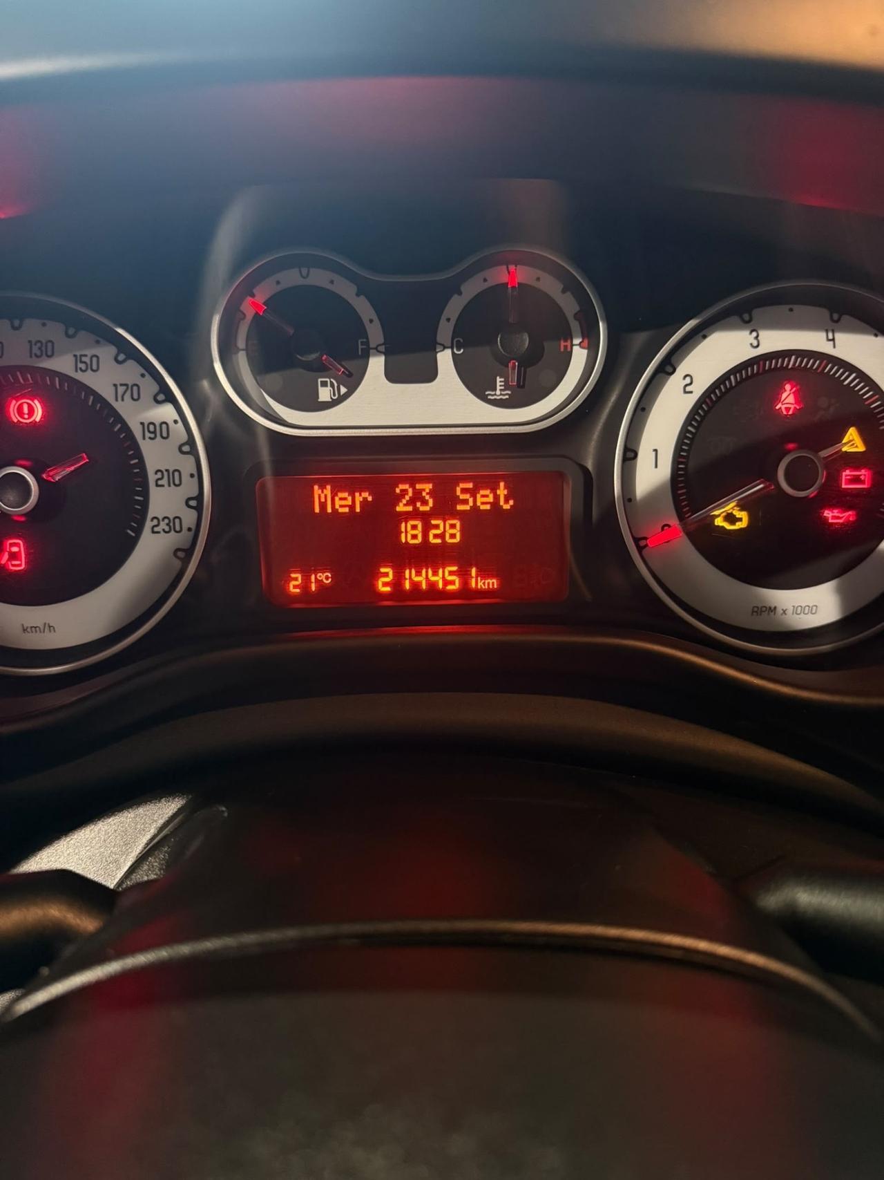 Fiat 500L 1.6 MJT -NEOPATENTATI-UNICO PROPRIETARIO
