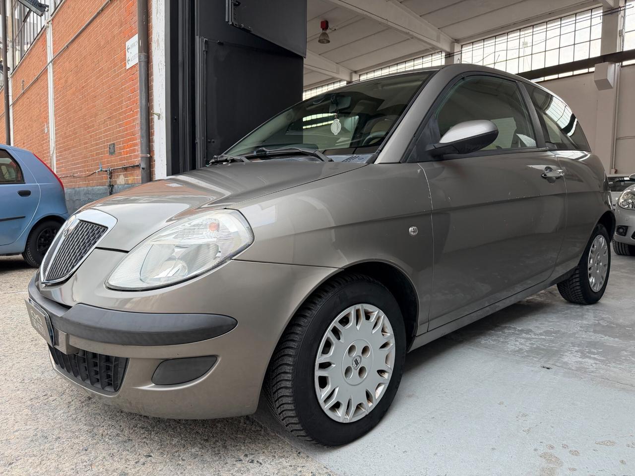 Lancia Ypsilon 1.2 Argento