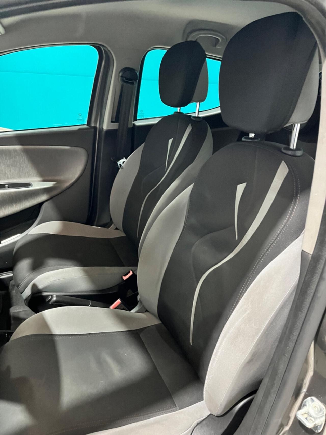 LANCIA YPSILON 1.2 GPL 2012 UNICOPROPRIETARIO