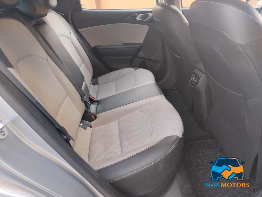 Kia Xceed 1.0 t-gdi Urban 120cv