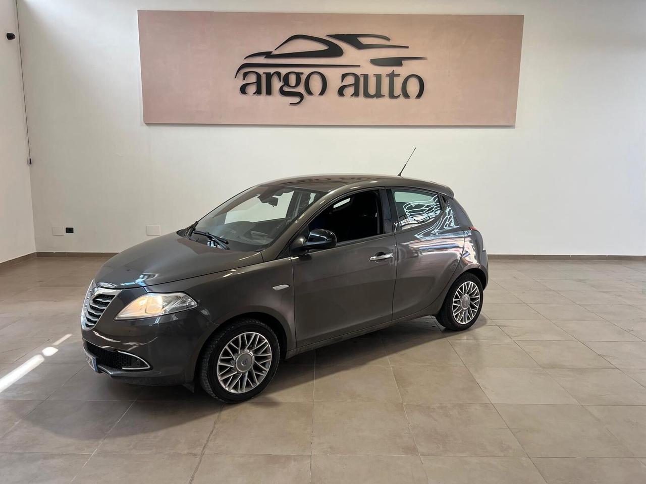 Lancia Ypsilon 1.2 69 CV 5 porte Gold