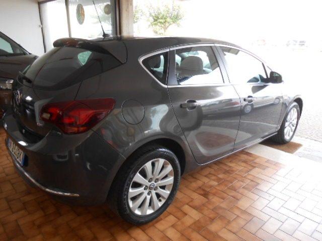 OPEL Astra 1.7 CDTI 110CV 5P COSMO OK NEOPAT.