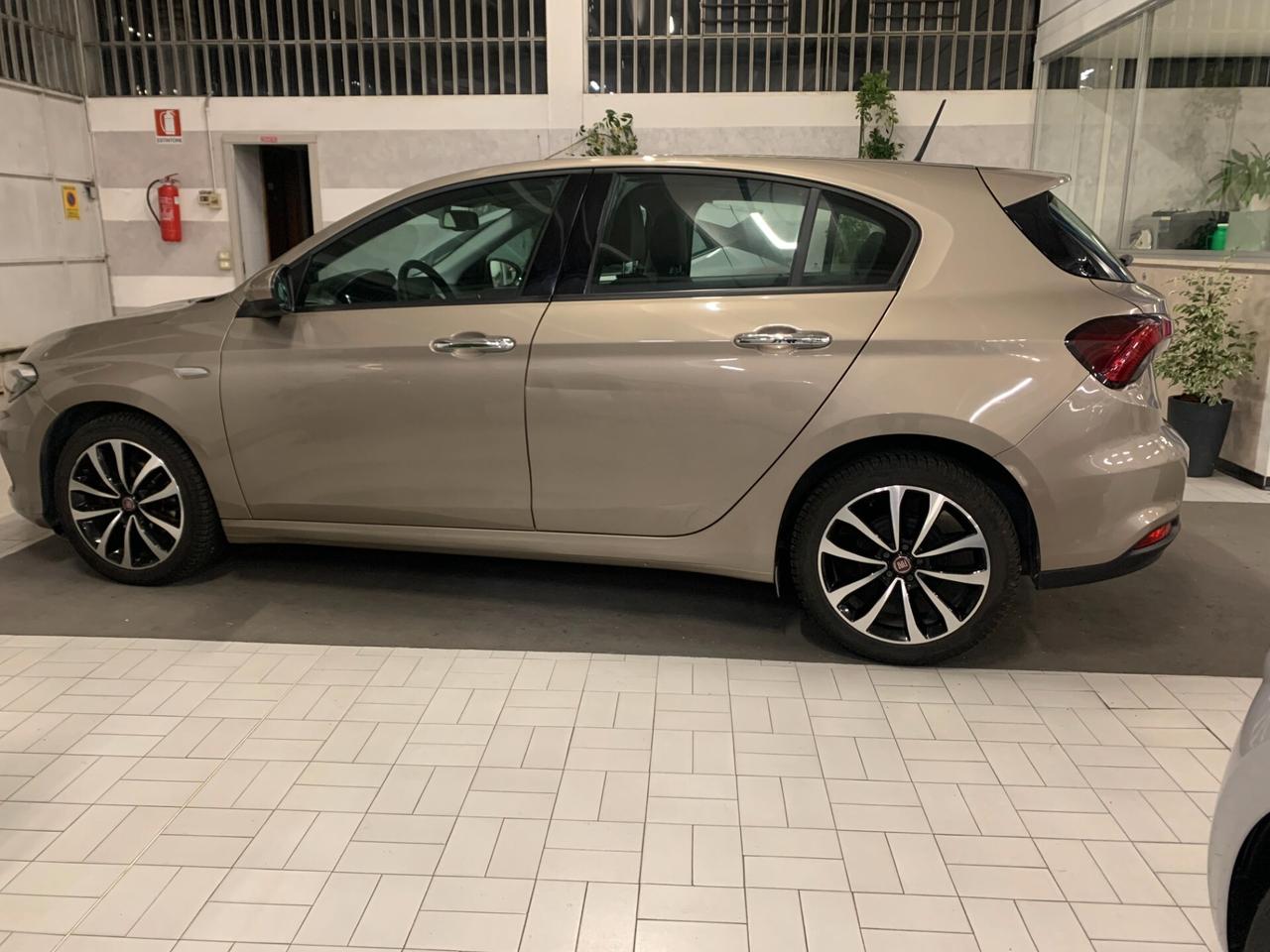 Fiat Tipo 1.4 Lounge BENZINA