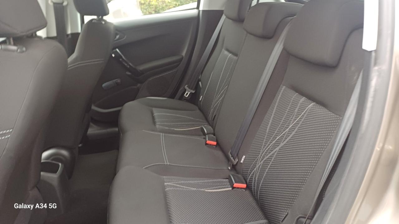 Peugeot 208 1.4 HDi 68 CV 5 porte Active