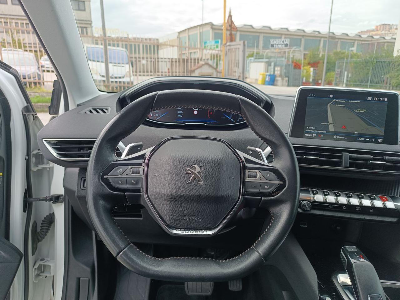 PEUGEOT 3008 BlueHDi 130 S&S EAT8 Allure