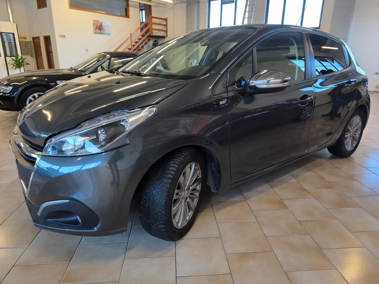 Peugeot 208 PureTech 82 5 porte Allure