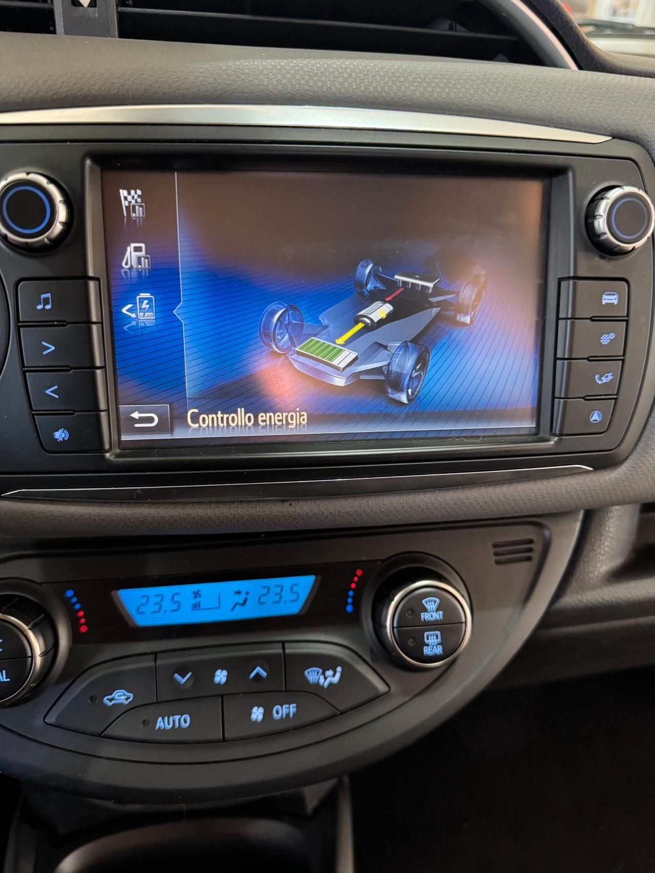 Toyota Yaris 1.5 Hybrid AUTOMATICA Business OK NEOPATENTATI