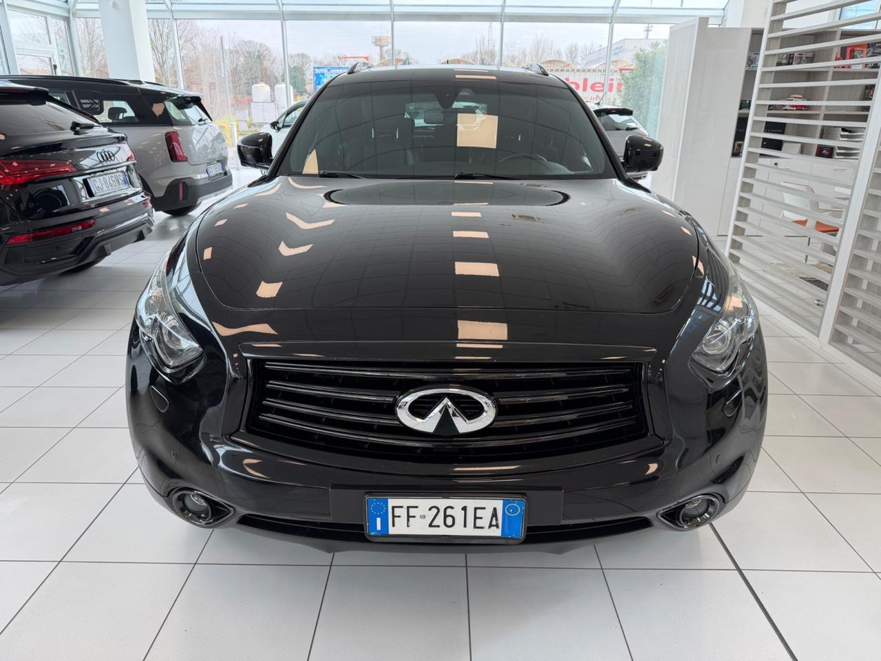 Infiniti QX70 3.0 diesel V6 AT S Premium