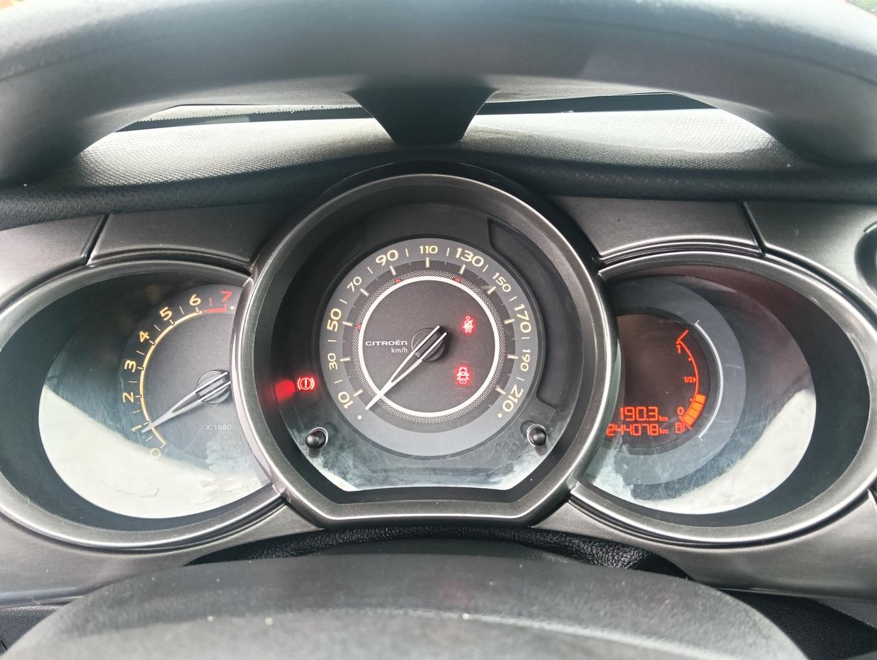 Citroen C3 1.1 Exclusive GPL fino al 2023 uni proprietario