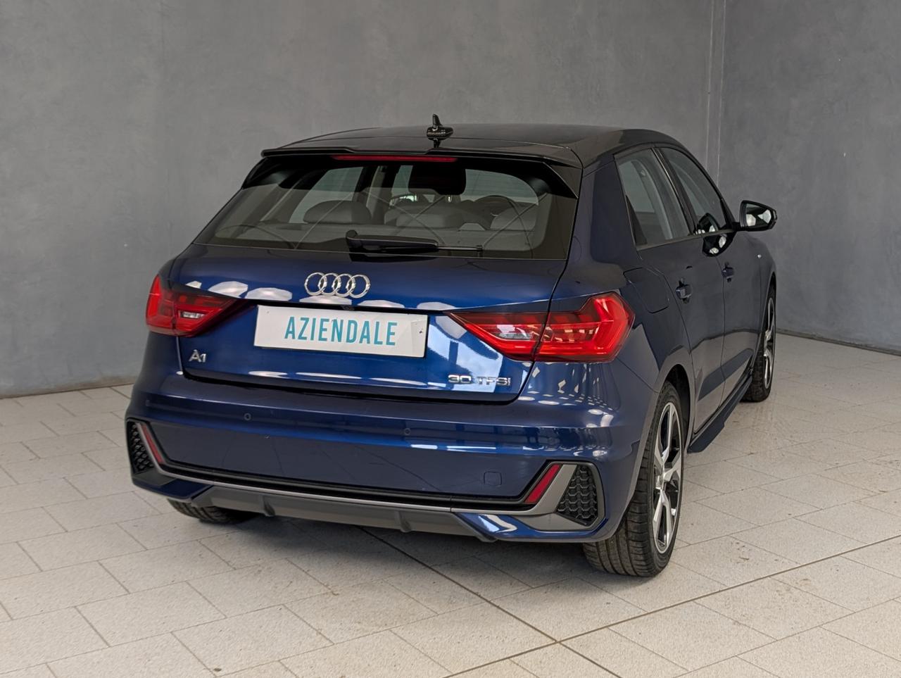 Audi A1 30 TFSI 116cv Adrenalin Black Edition S line