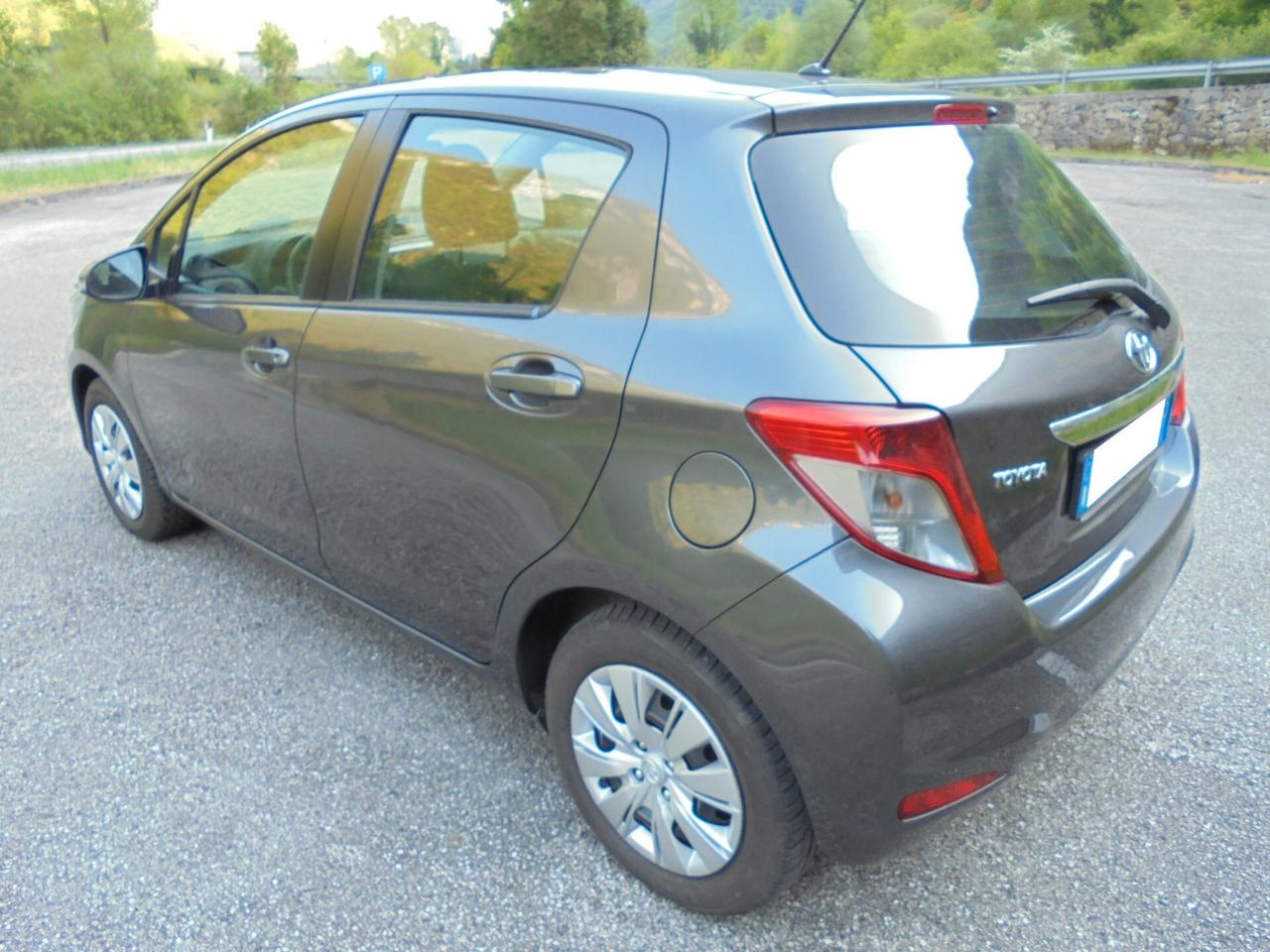 TOYOTA YARIS 1.0 VVT-i 5P ACTIVE – UNIPROPRIETARIO-