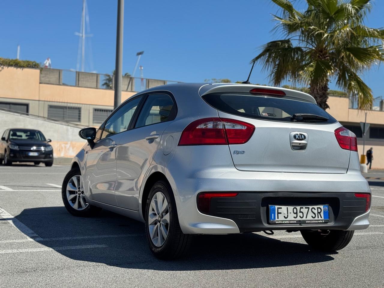 KIA RIO 1.2 BENZINA NEO PATENTATI 2017 1 PRO 12 MESI DI GARANZIA