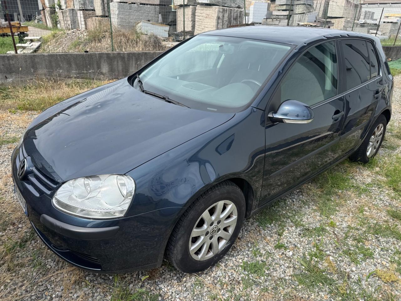 Volkswagen Golf 5 Benzina